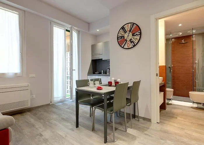Dante & Virgilio Apartments By Mamo Florence